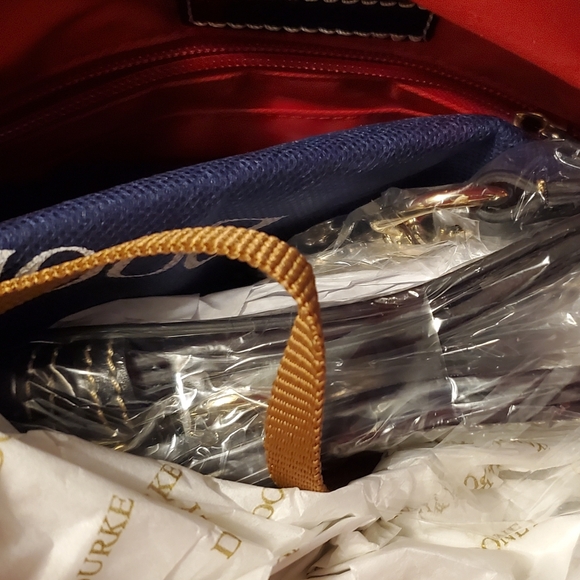 New Dooney & Bourke Black Leather Satchel - Picture 13 of 14